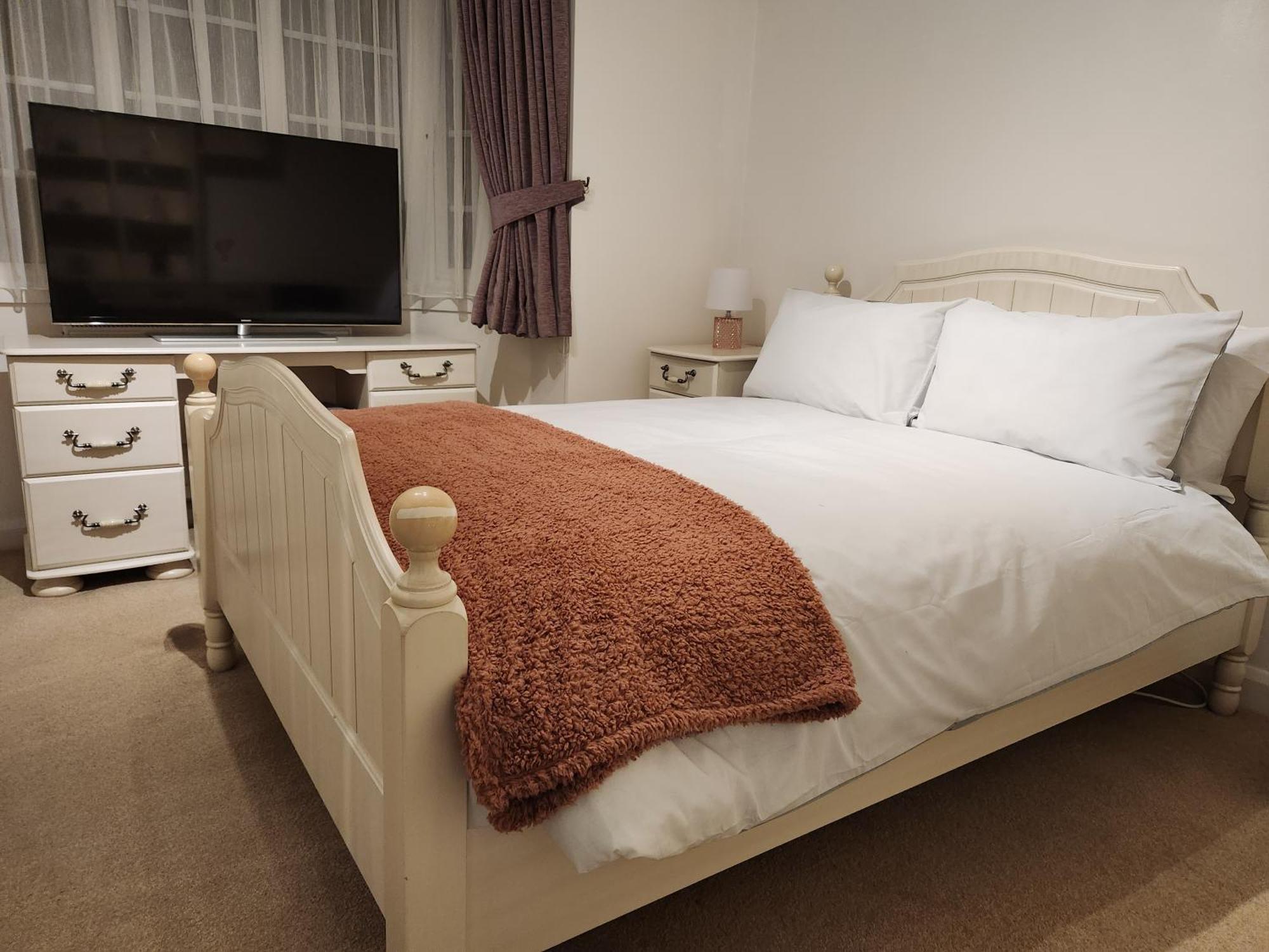 Elmdon House With 4 Spacious Bedrooms To Choose Birmingam Exterior foto
